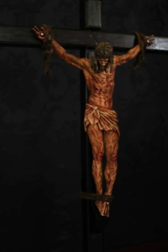 CRUCIFIXO 1 METRO PAIXÃO DE CRISTO CHAGAS ULTRA REALISTAS MESA