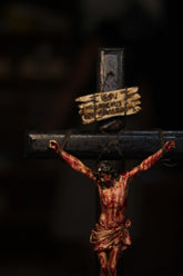 Crucifixo 25 cm mesa realista