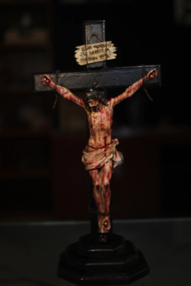 Crucifixo 25 cm mesa realista