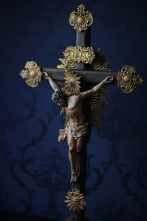 CRUCIFIXO BARROCO PETRUS RESPLENDOR PAREDE